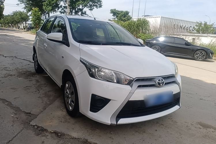 Used Toyota YARiS L Zhi Xuan 2015 1.5E Automatic Charm Edition Front Right 45 Deg