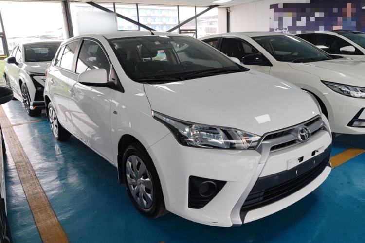 Used Toyota YARiS L Zhi Xuan 2015 1.5E Automatic Charm Edition Front Right 45 Deg