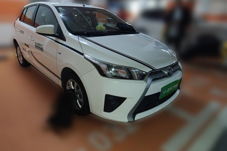 Used Toyota YARiS L Zhi Xuan 2015 1.5E Automatic Charm Edition Front Right 45 Deg