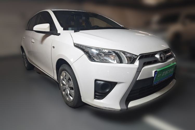 Used Toyota YARiS L Zhi Xuan 2015 1.5E Automatic Charm Edition Front Right 45 Deg