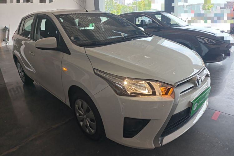 Used Toyota YARiS L Zhi Xuan 2015 1.5E Automatic Charm Edition Front Right 45 Deg