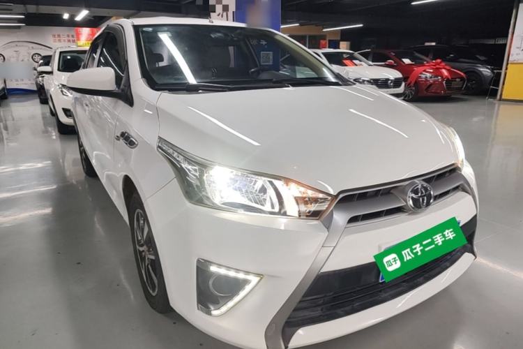 Used Toyota YARiS L Zhi Xuan 2015 1.5E Automatic Charm Edition Front Right 45 Deg
