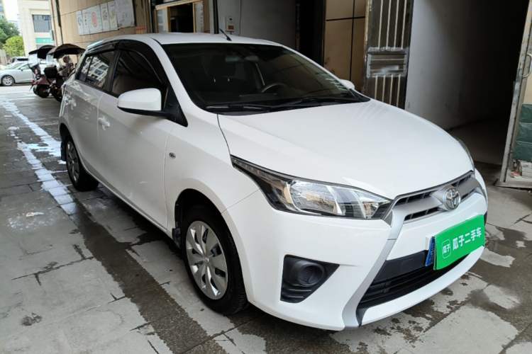 Used Toyota YARiS L Zhi Xuan 2015 1.5E Automatic Charm Edition Front Right 45 Deg