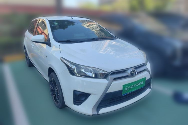 Used Toyota YARiS L Zhi Xuan 2015 1.5E Automatic Charm Edition Front Right 45 Deg