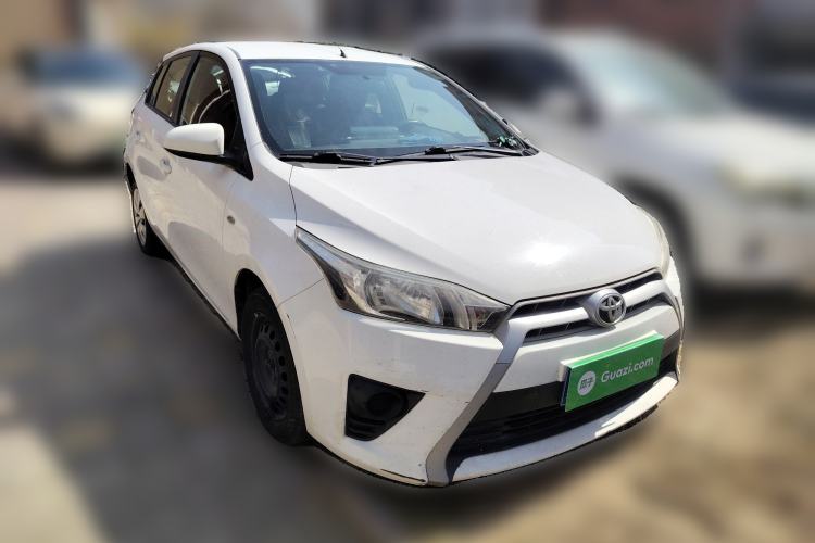 Used Toyota YARiS L Zhi Xuan 2015 1.5E Automatic Charm Edition Front Right 45 Deg