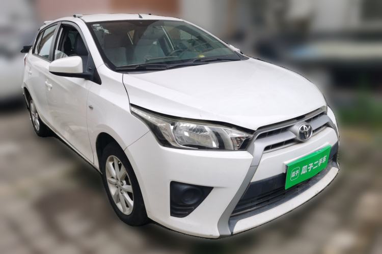Used Toyota YARiS L Zhi Xuan 2015 1.5E Automatic Charm Edition Front Right 45 Deg