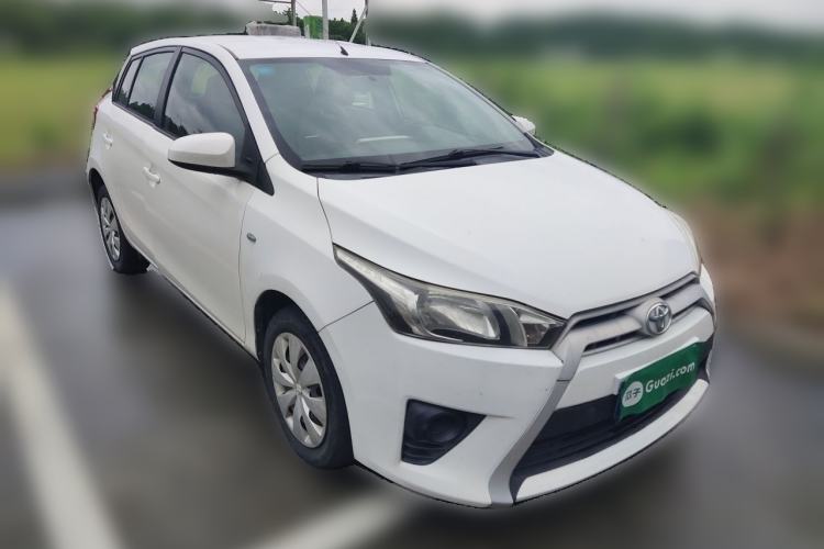 Used Toyota YARiS L Zhi Xuan 2015 1.5E Automatic Charm Edition Front Right 45 Deg