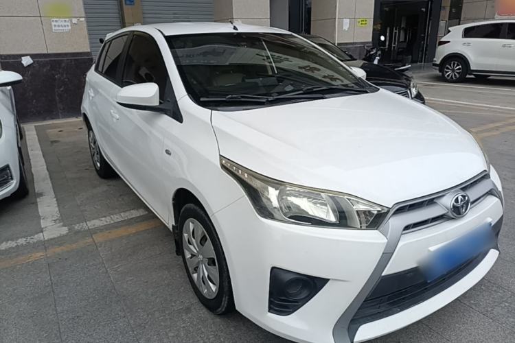Used Toyota YARiS L Zhi Xuan 2015 1.5E Automatic Charm Edition Front Right 45 Deg