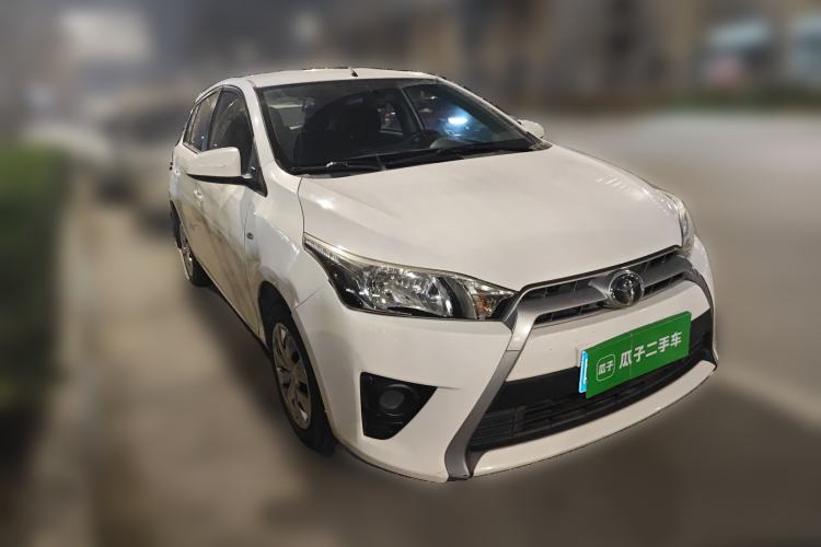 Used Toyota YARiS L Zhi Xuan 2015 1.5E Automatic Charm Edition Front Right 45 Deg