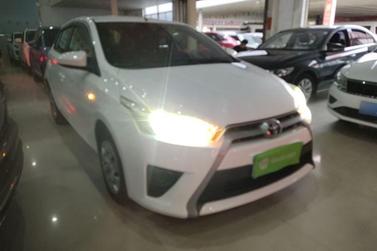 Used Toyota YARiS L Zhi Xuan 2015 1.5E Automatic Charm Edition Front Right 45 Deg