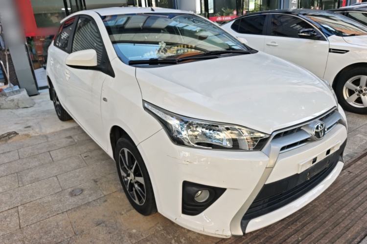 Used Toyota YARiS L Zhi Xuan 2015 1.5E Automatic Charm Edition Front Right 45 Deg