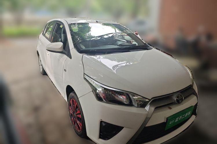 Used Toyota YARiS L Zhi Xuan 2015 1.5E Automatic Charm Edition Front Right 45 Deg