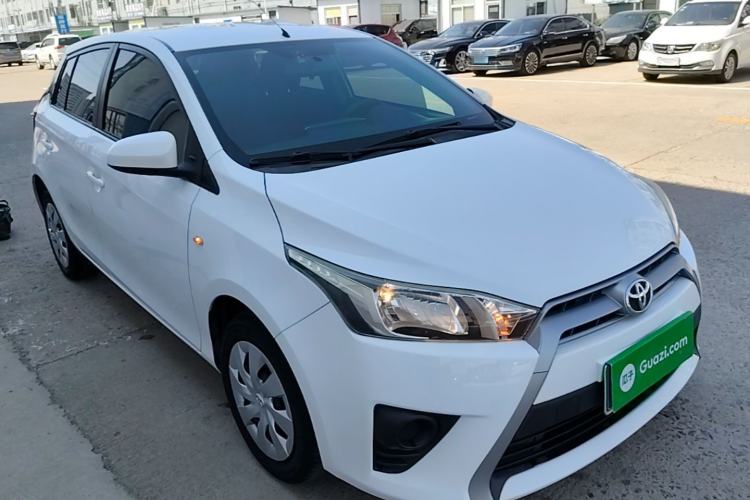 Used Toyota YARiS L Zhi Xuan 2015 1.5E Automatic Charm Edition Front Right 45 Deg