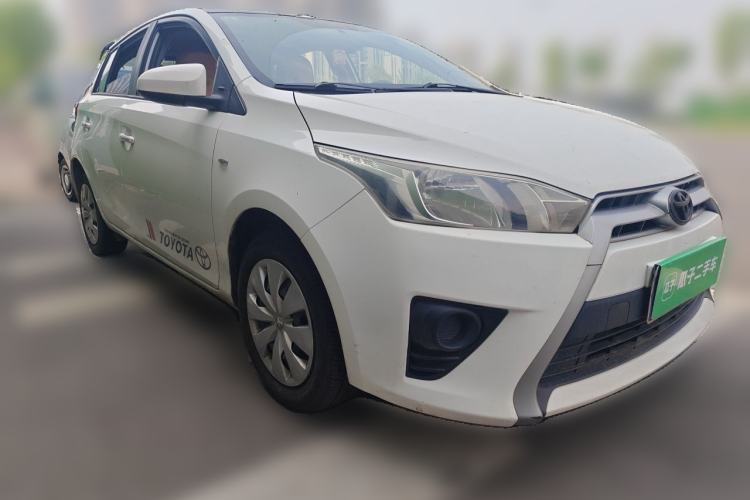 Used Toyota YARiS L Zhi Xuan 2015 1.5E Automatic Charm Edition Front Right 45 Deg