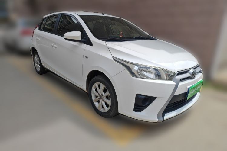Used Toyota YARiS L Zhi Xuan 2015 1.5E Automatic Charm Edition Front Right 45 Deg