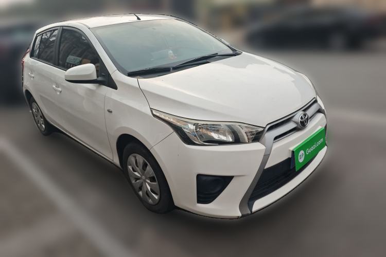Used Toyota YARiS L Zhi Xuan 2015 1.5E Automatic Charm Edition Front Right 45 Deg