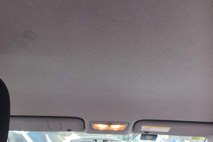 Used Toyota YARiS L Zhi Xuan 2015 1.5E Automatic Charm Edition Headliner