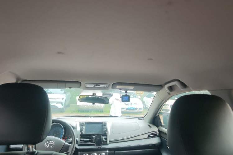 Used Toyota YARiS L Zhi Xuan 2015 1.5E Automatic Charm Edition Headliner