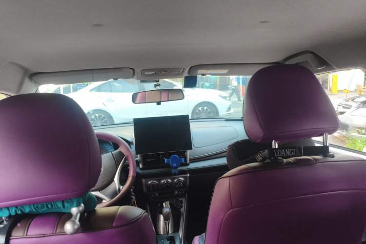 Used Toyota YARiS L Zhi Xuan 2015 1.5E Automatic Charm Edition Headliner