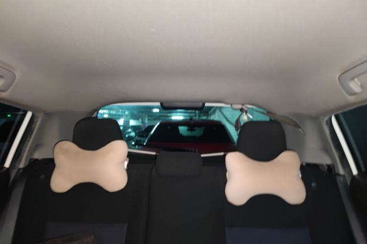 Used Toyota YARiS L Zhi Xuan 2015 1.5E Automatic Charm Edition Headliner