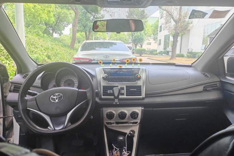 Used Toyota YARiS L Zhi Xuan 2015 1.5G Automatic Xuan Dong Sunroof Special Edition Headliner