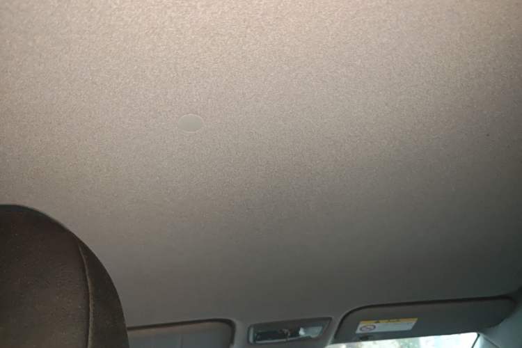 Used Toyota YARiS L Zhi Xuan 2015 1.5E Automatic Charm Edition Headliner