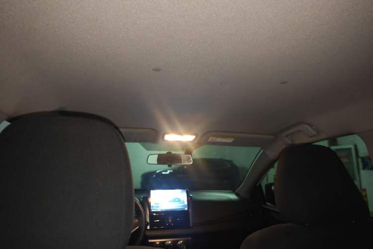 Used Toyota YARiS L Zhi Xuan 2015 1.5E Automatic Charm Edition Headliner
