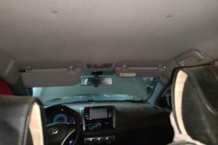 Used Toyota YARiS L Zhi Xuan 2015 1.5E Automatic Charm Edition Headliner