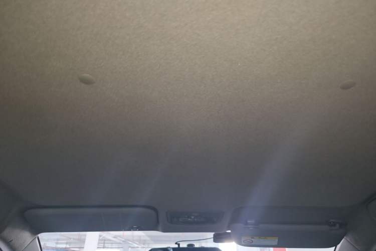 Used Toyota YARiS L Zhi Xuan 2015 1.5E Automatic Charm Edition Headliner