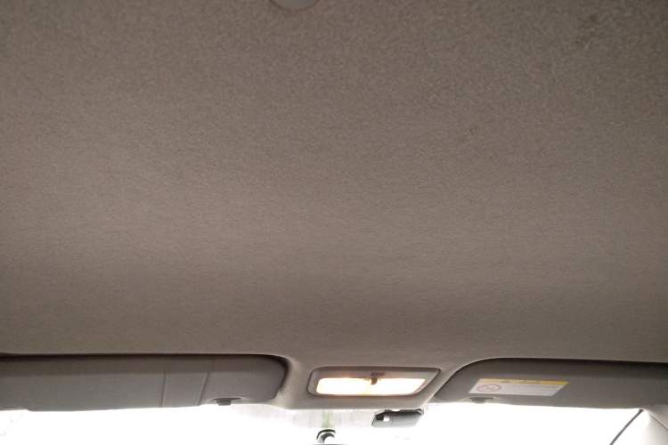 Used Toyota YARiS L Zhi Xuan 2015 1.5E Automatic Charm Edition Headliner
