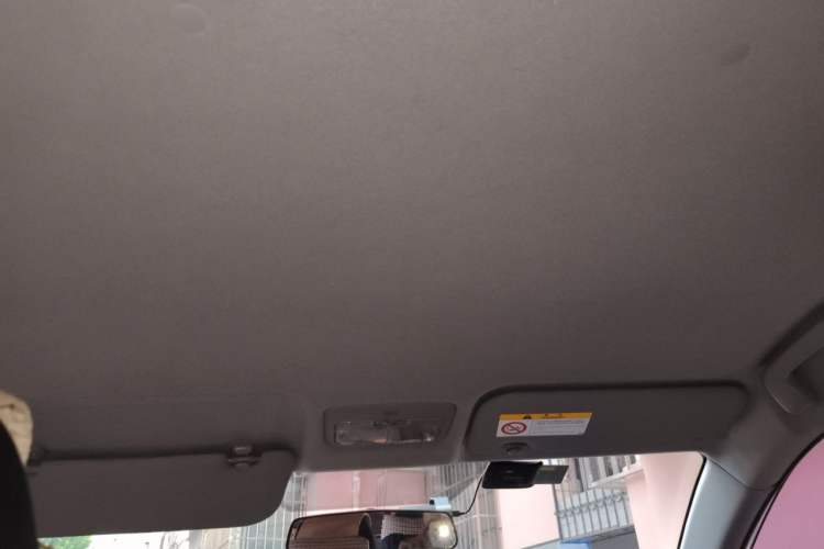 Used Toyota YARiS L Zhi Xuan 2015 1.5E Automatic Charm Edition Headliner