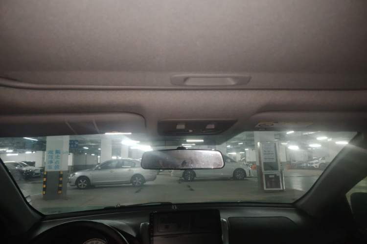 Used Toyota YARiS L Zhi Xuan 2015 1.5G Automatic Xuan Dong Sunroof Special Edition Headliner