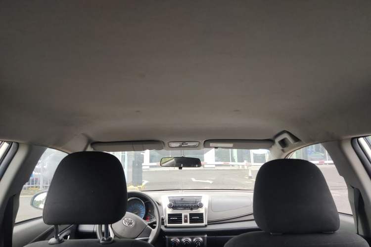 Used Toyota YARiS L Zhi Xuan 2015 1.5E Automatic Charm Edition Headliner
