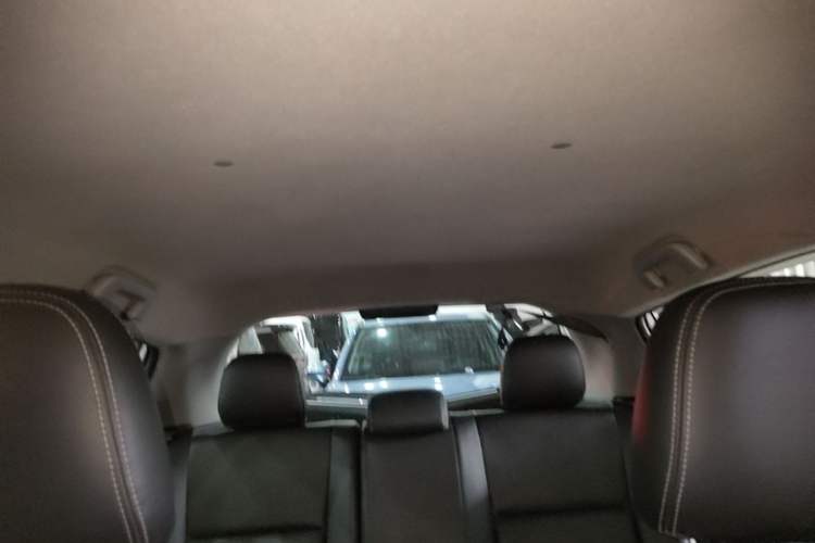 Used Toyota YARiS L Zhi Xuan 2015 1.5E Automatic Charm Edition Headliner