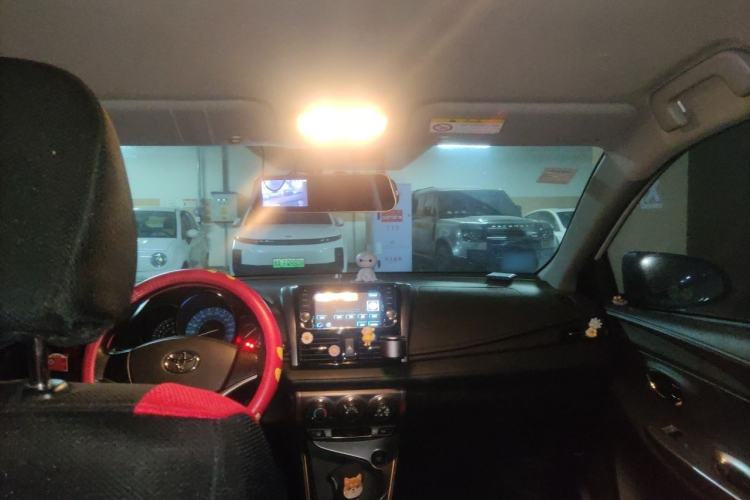 Used Toyota YARiS L Zhi Xuan 2015 1.5E Automatic Charm Edition Headliner