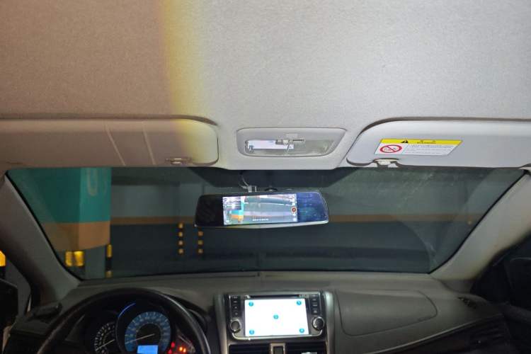 Used Toyota YARiS L Zhi Xuan 2015 1.5E Automatic Charm Edition Headliner