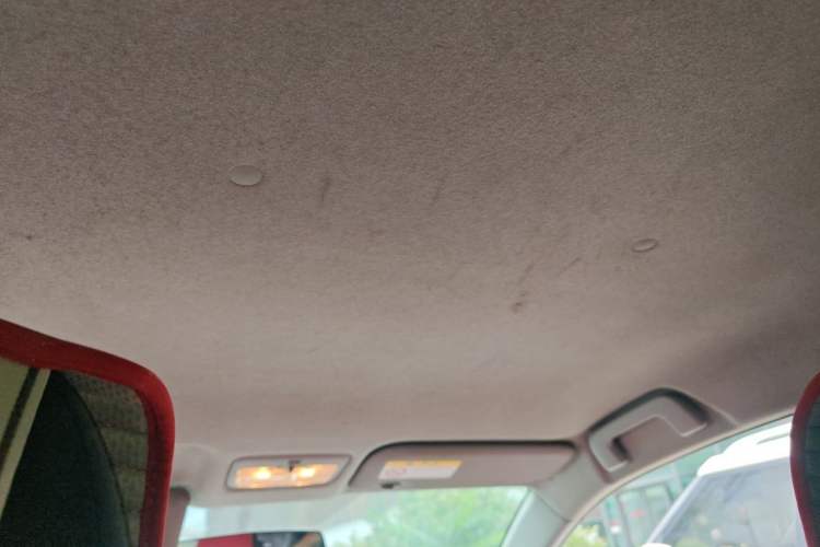 Used Toyota YARiS L Zhi Xuan 2015 1.5E Automatic Charm Edition Headliner