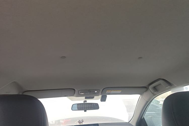 Used Toyota YARiS L Zhi Xuan 2015 1.5E Automatic Charm Edition Headliner
