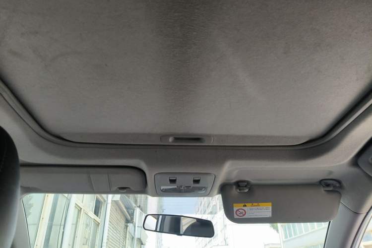 Used Toyota YARiS L Zhi Xuan 2015 1.5G Automatic Xuan Dong Sunroof Special Edition Headliner