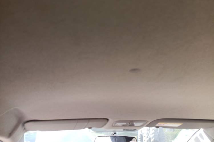 Used Toyota YARiS L Zhi Xuan 2015 1.5E Automatic Charm Edition Headliner