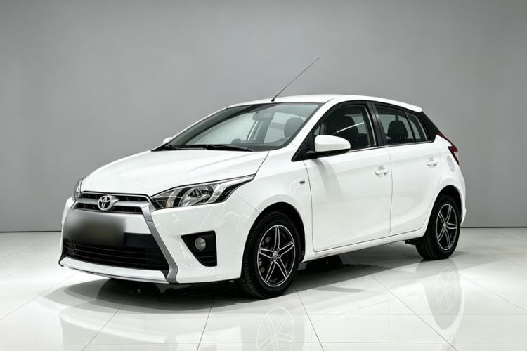 Toyota YARiS L Zhi Xuan 2015 1.5E Automatic Charm Edition с пробегом Guazi used car, China used car export, Used car for sale, Used  cars, Cheapest cars for sale