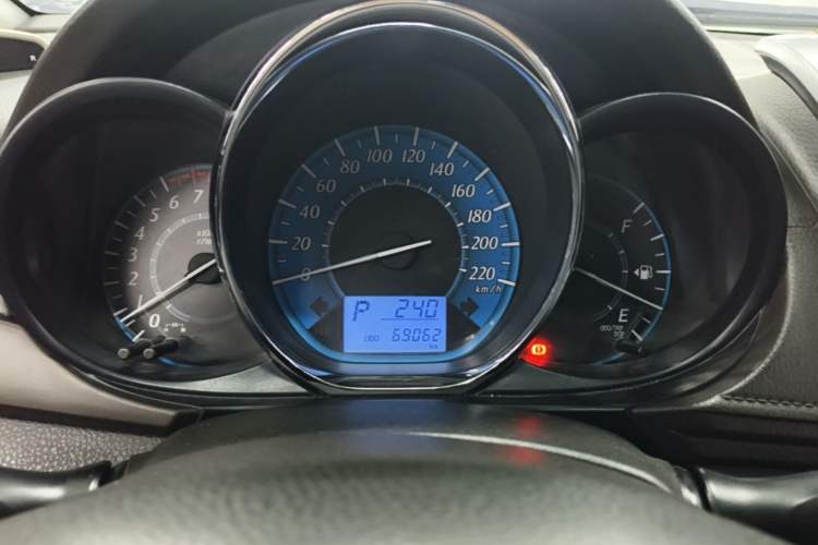 Used Toyota YARiS L Zhi Xuan 2015 1.5E Automatic Charm Edition Instrument Cluster