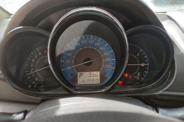 Used Toyota YARiS L Zhi Xuan 2015 1.5E Automatic Charm Edition Instrument Cluster