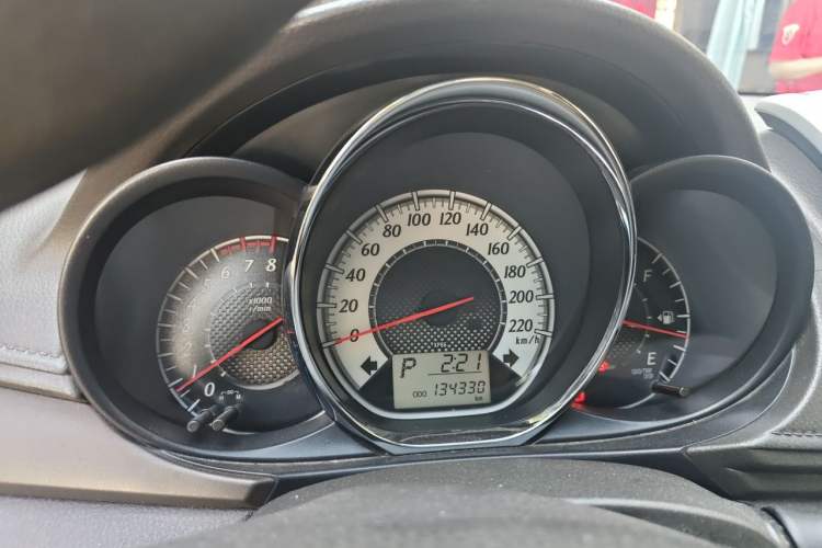 Used Toyota YARiS L Zhi Xuan 2015 1.5G Automatic Xuan Dong Sunroof Special Edition Instrument Cluster