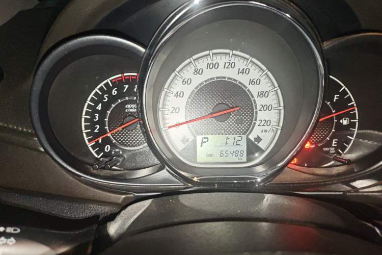 Used Toyota YARiS L Zhi Xuan 2015 1.5G Automatic Xuan Dong Sunroof Special Edition Instrument Cluster