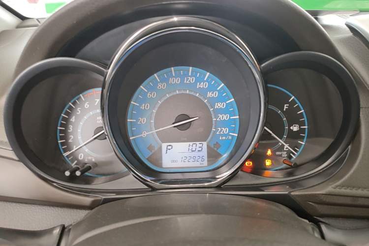 Used Toyota YARiS L Zhi Xuan 2015 1.5E Automatic Charm Edition Instrument Cluster