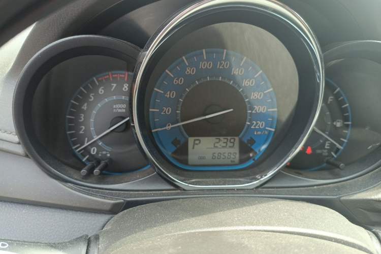 Used Toyota YARiS L Zhi Xuan 2015 1.5E Automatic Charm Edition Instrument Cluster