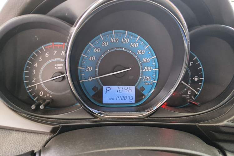 Used Toyota YARiS L Zhi Xuan 2015 1.5E Automatic Charm Edition Instrument Cluster