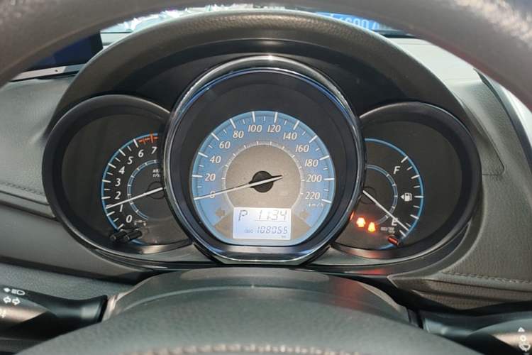 Used Toyota YARiS L Zhi Xuan 2015 1.5E Automatic Charm Edition Instrument Cluster