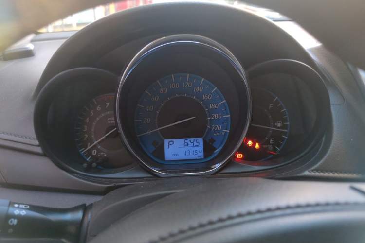 Used Toyota YARiS L Zhi Xuan 2015 1.5E Automatic Charm Edition Instrument Cluster